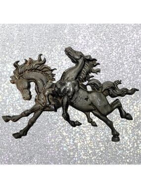 Vintage Heavy Aluminum Wild Stallions Wall Decor Horses Metal Plaque 7.5x11